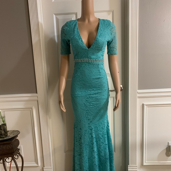 la scala Dresses & Skirts - Women junior blue green lace bodycon mermaid maxi dress size (S) zipper back